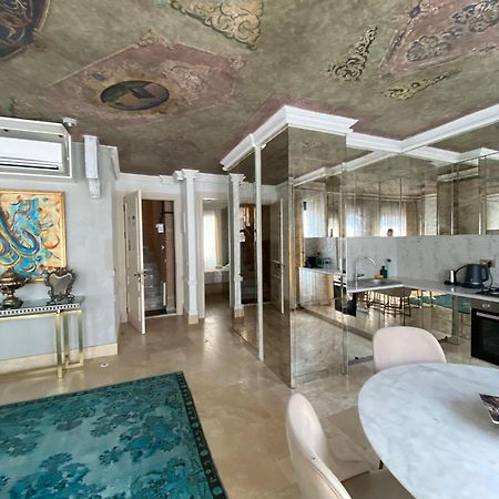 Ab Residences -Cihangir Luxury Antique Apartment Istanbul Exterior photo